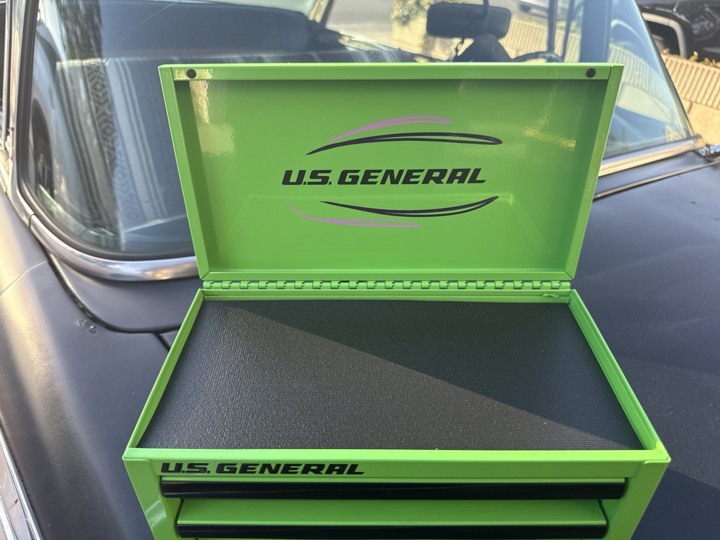Green toolbox, view 3