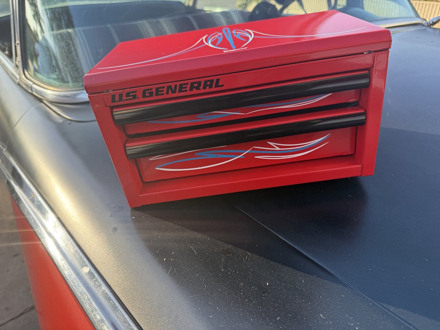 Red · blue & white custom toolbox